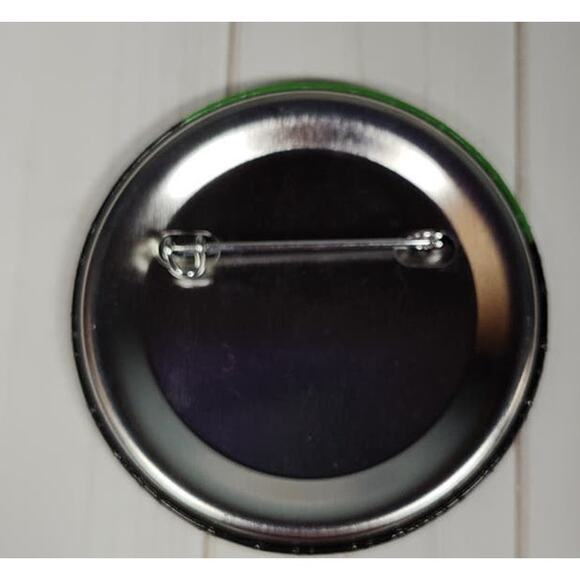 Gears of War 4 Xbox Button Pin for Hat, Lapel, Lanyard, Jacket or Backpack - Picture 2 of 2